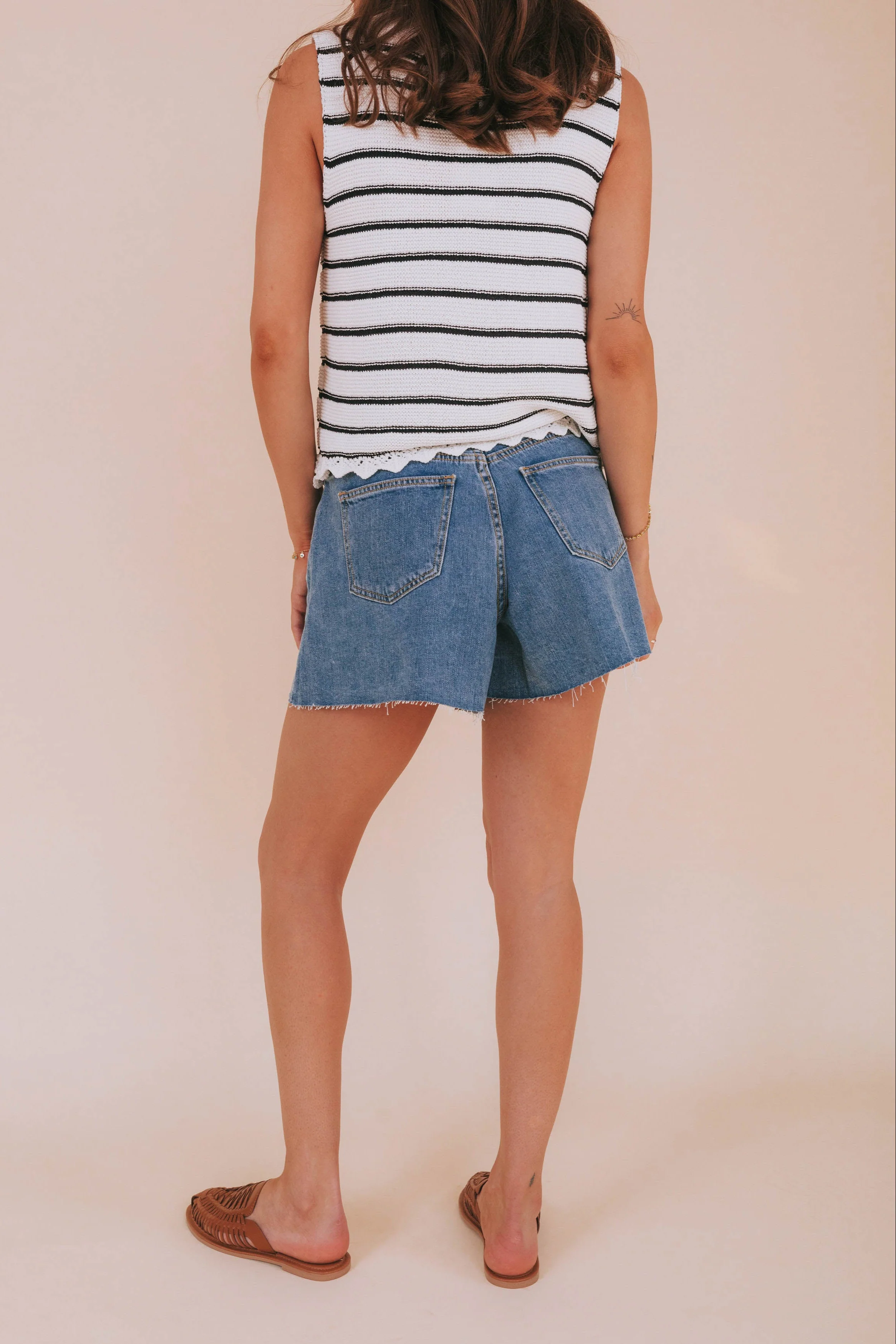 Between Sides Shorts - Image 3