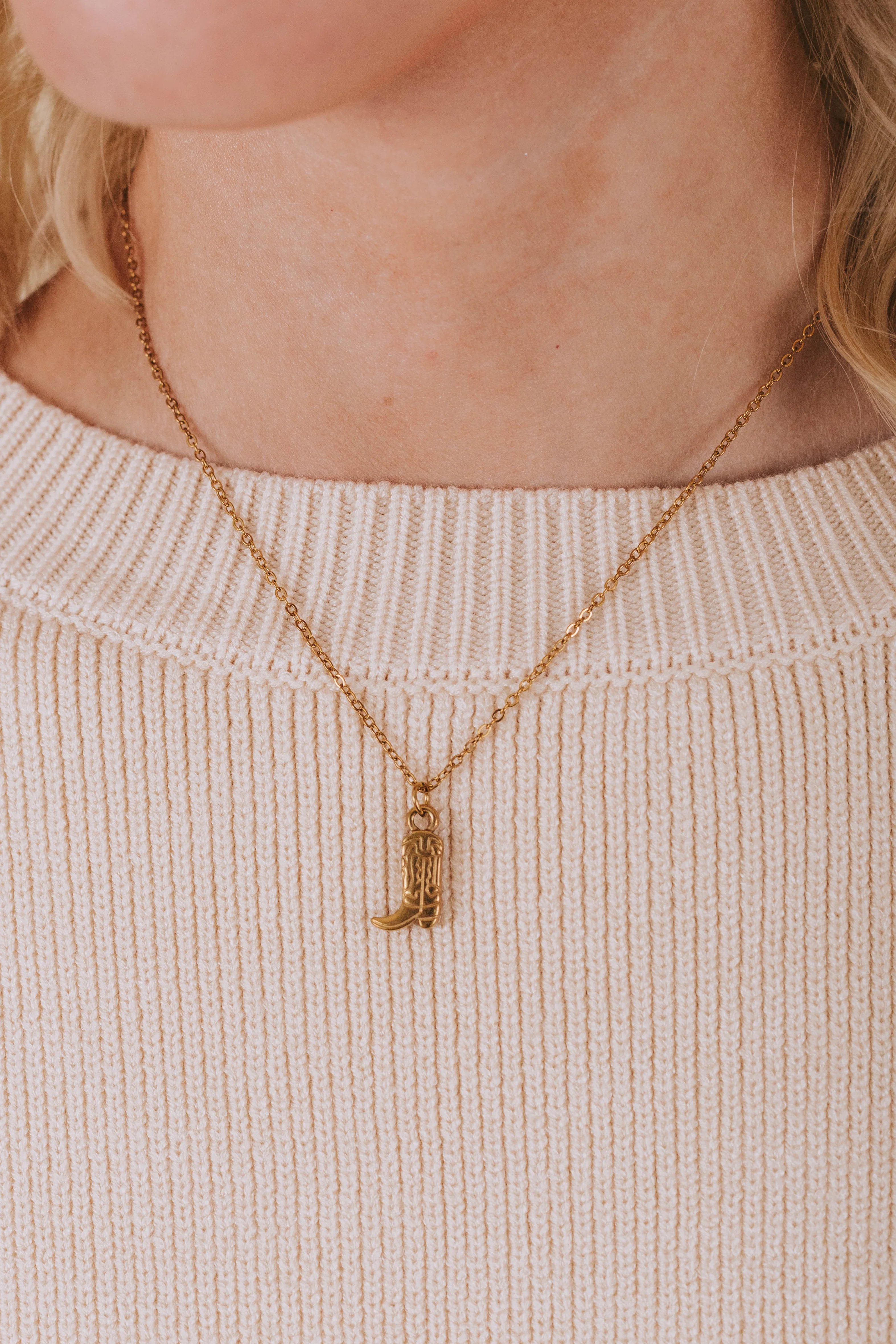 Hometown Girl Necklace - Image 2