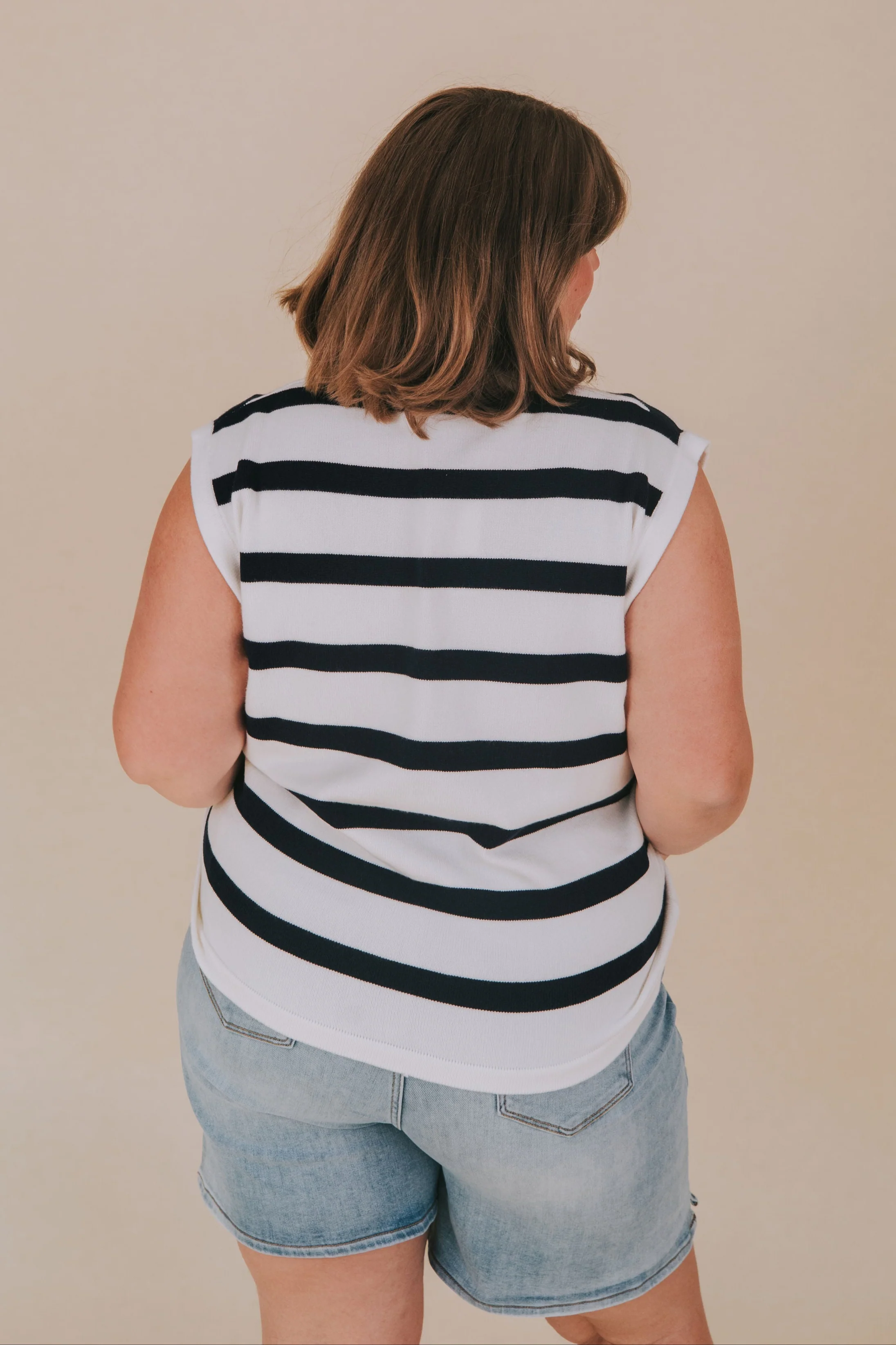 PLUS SIZE - Life At Sea Vest - Image 6