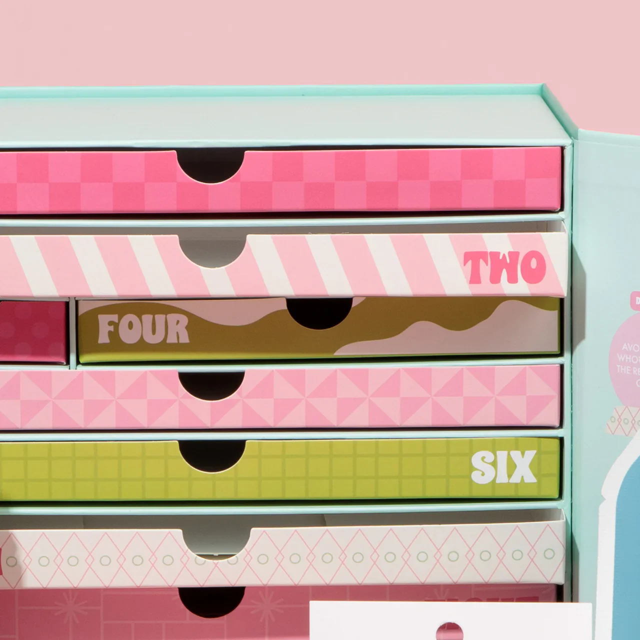 ESW BEAUTY - Snow Globe Beauty Vault 12 Day Advent Calendar - Image 3