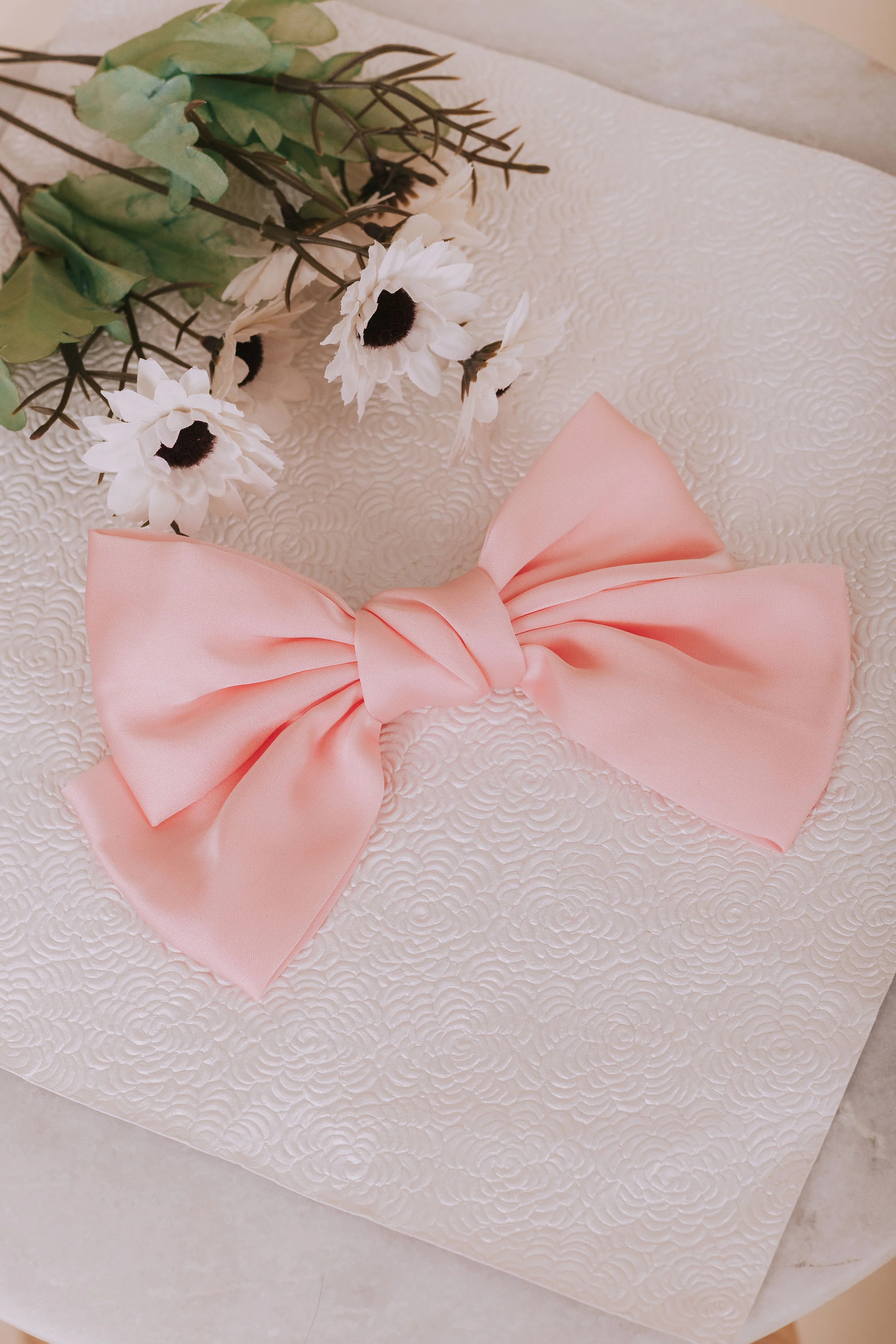 What A Delight Bow - 2 Colors! - Image 3